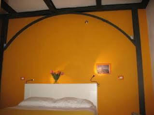 Double B Bed and breakfast Roma